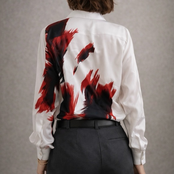 NWT Authentic Gucci Signature Prints Button Down Silk Shirt​ 40 Unique Elegant - Picture 5 of 12